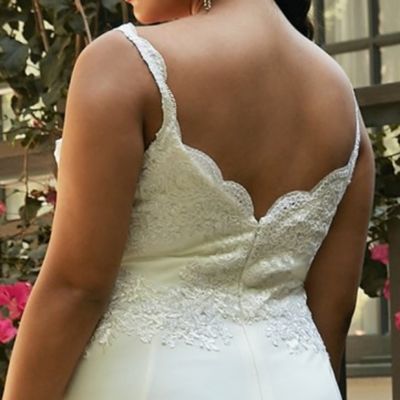 COPY - Off white fitted wedding gown, bridal dress - Picture 5 of 6